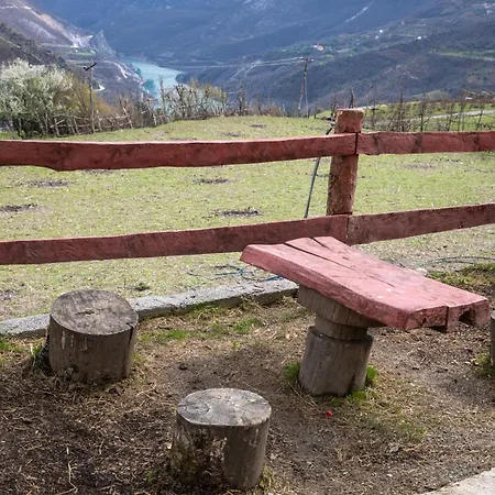 Lulebore ゲストハウス Lekbibaj